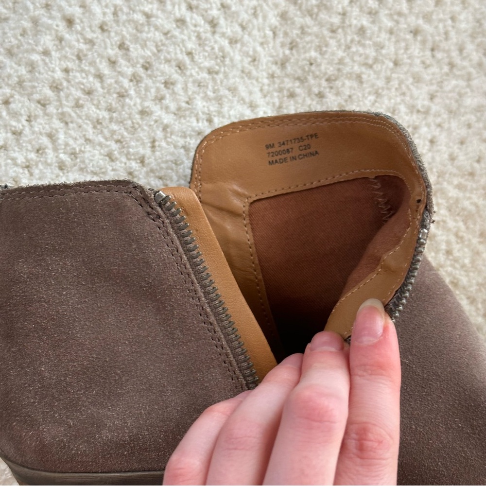Frye tan booties sz 9 - Picture 6 of 9